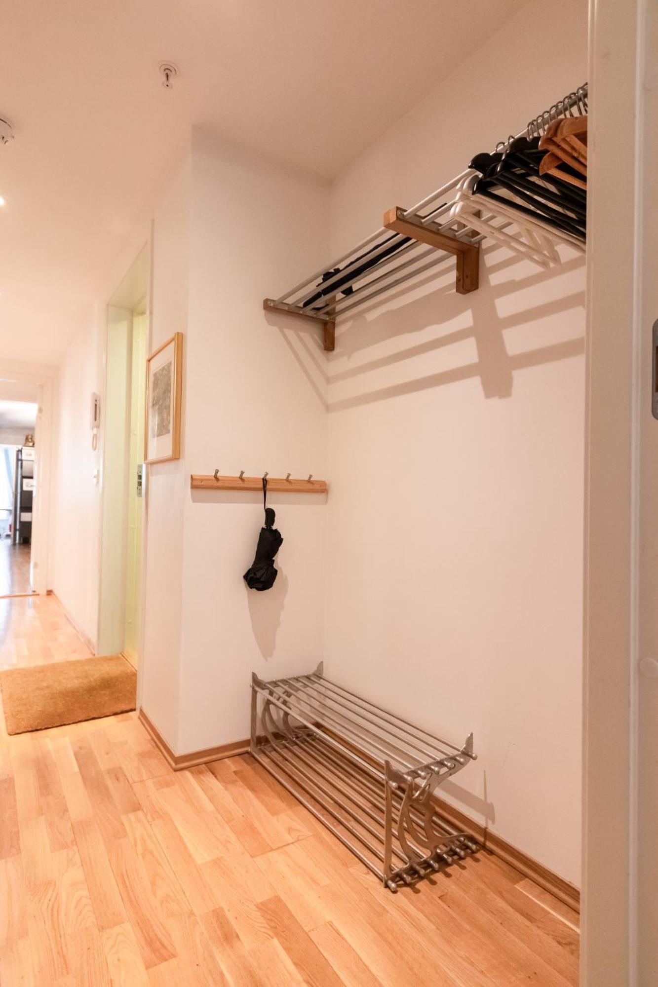 Modern Comfort In The Heart Of Берген Екстериор снимка
